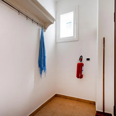 Guesthost - Nicola's Nest * Bari